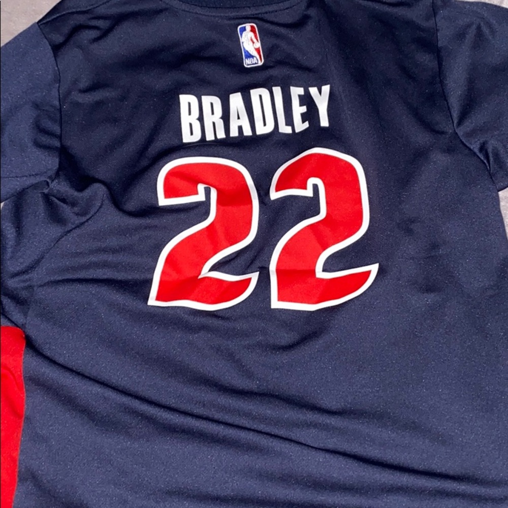 pistons jersey bradley
